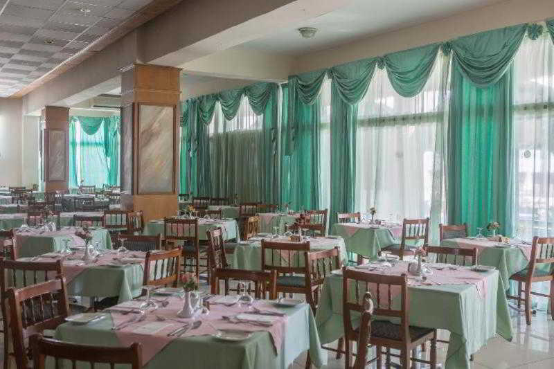 Polycarpia Hotel Pernera Dış mekan fotoğraf