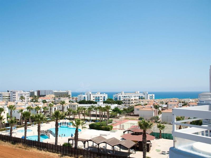 Polycarpia Hotel Pernera Dış mekan fotoğraf