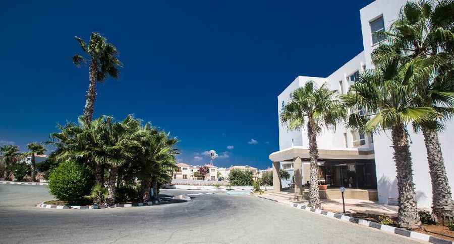 Polycarpia Hotel Pernera Dış mekan fotoğraf